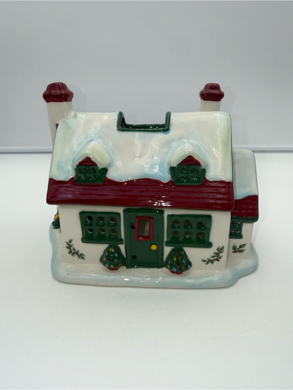 Spode Ceramic Holiday Cottage Candle Holder in White, Green & Red